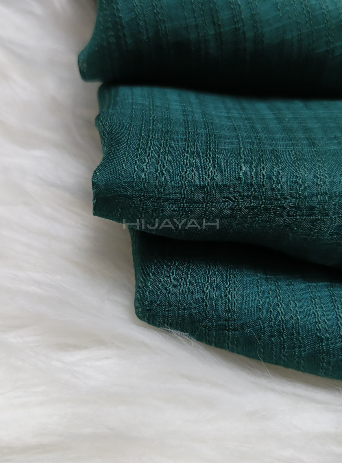 Threaded Textured Lawn Hijab - Emerald Green